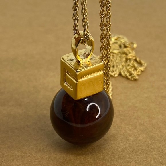 Authentic Vintage Givenchy Pendant Necklace - Picture 3 of 9